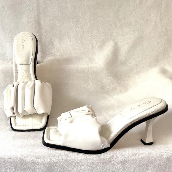 White Circus Sam Edelman Cushioned Comfy Stretchy Slip On Sandal Size 9 - Picture 6 of 16